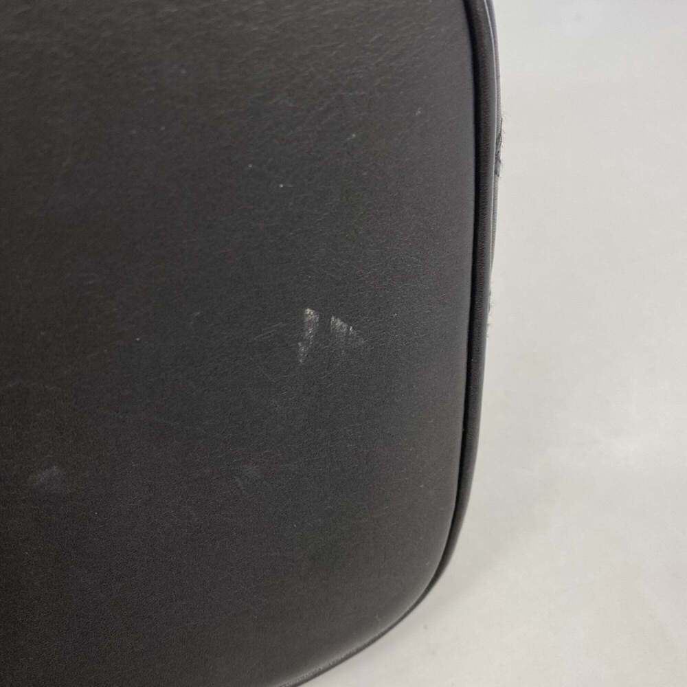 CHANEL Black Lambskin Leather Vanity Bag - Picture 10 of 11